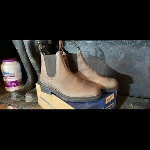 Blundstones 6.5 brand new chisel toe